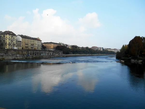 Po rivier, Turijn, Italië — Stockfoto