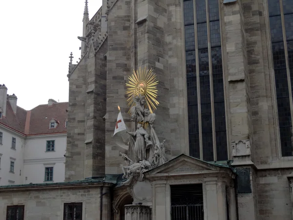 Hexapteryga in st stephen 's Cathedral in wien, Österreich — Stockfoto