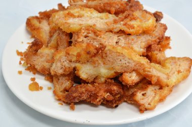 derin kızarmış domuz dokulu bitkisel protein yapılan