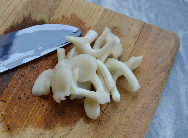 La fetta di fungo di ostrica si prepara a cuoco — Foto Stock