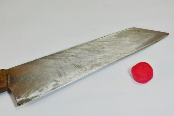 Cuchillo y algodón con sangre — Foto de Stock