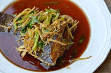 derin kızarmış mango balık zencefil Soya soslu