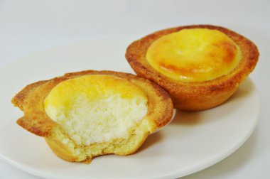yemek yumurta kremalı tart ısırık