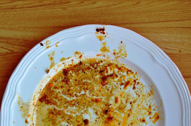 Gıda leke kaldı sonra beyaz tabakta yemek