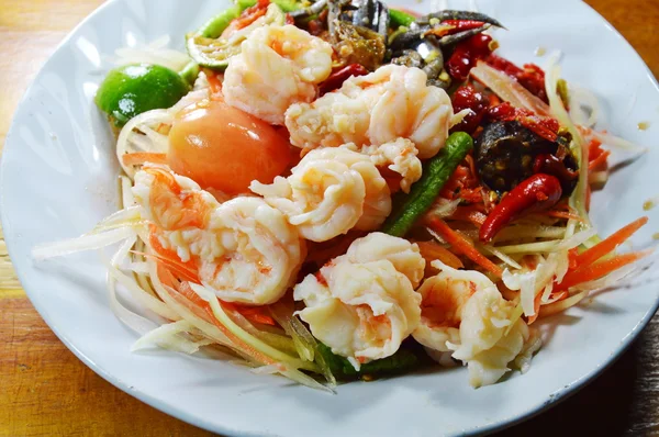 Papaya salad and pickled crab in Thai called Som tum — Stock Photo, Image