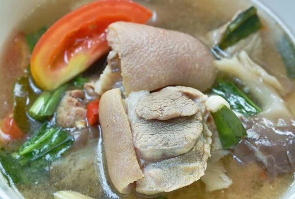 Gekookt Pittig Varkensvlees Been Tom Yum Soep Kom — Stockfoto