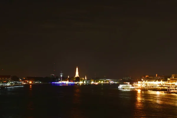 夜景中的黎明寺景致泰国古代旅游胜地 — 图库照片