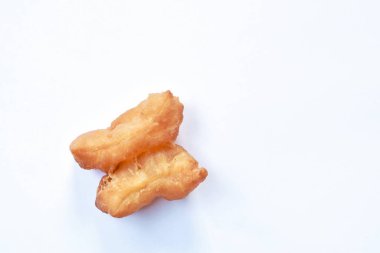 Beyaz arka planda Çin hamur işi