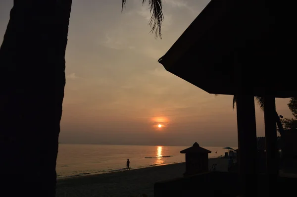 Sonnenuntergang am Strand — Stockfoto