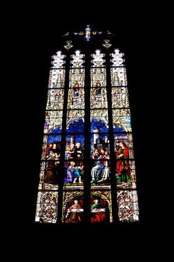 St Pierre Katedrali'nin vitray pencereler