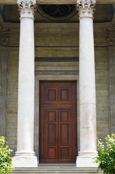 Iglesia de Ginebra Catedral de San Pedro Entrada principal — Foto de Stock