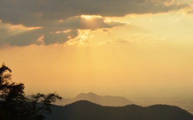Dağda gün batımı
