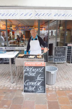 adam ızgara sosis İsviçre