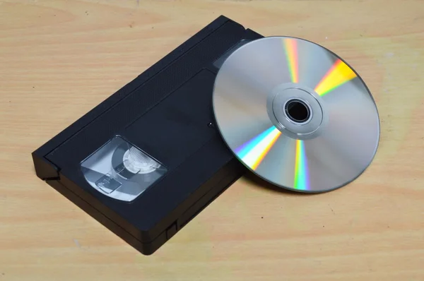 Video recorder cassette and disc — Stock Photo, Image
