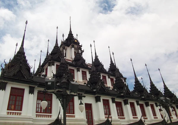 Metalliska slott i Thailand — Stockfoto