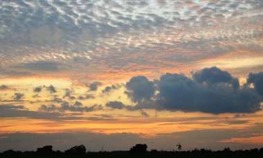 günbatımı kürek alanındaki