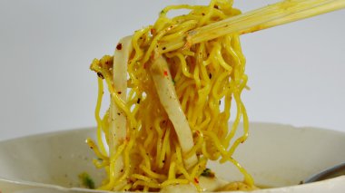 Çubuk üzerinde Çin noodle