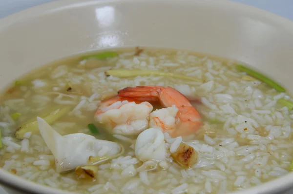 Shrimp és tintahal párolt rizs — Stock Fotó