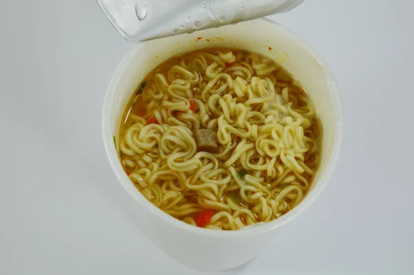 Instant noodle in paper cup — Stock Photo, Image