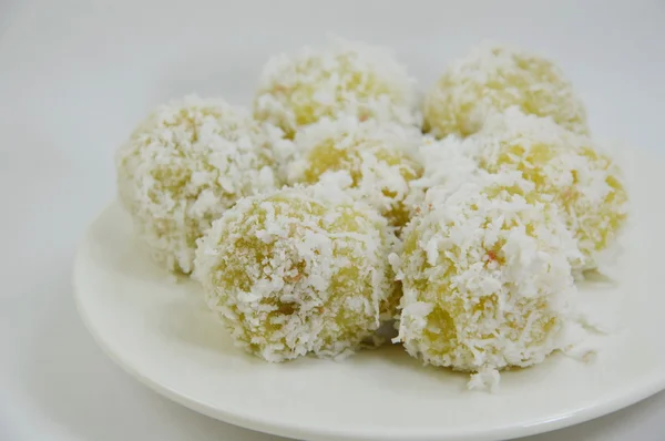 Bola kelapa putih makanan penutup Thailand — Stok Foto