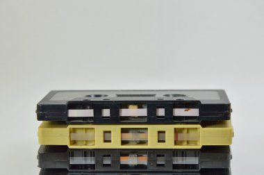 Kaset kaset kaydedici beyaz arka plan üzerinde