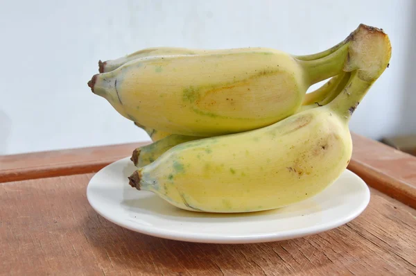 Cultivated banana on dish — Stock Photo, Image