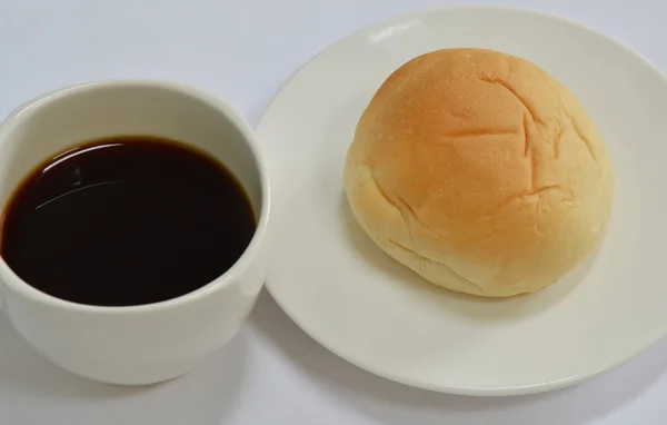 Чорна кава і хліб — стокове фото