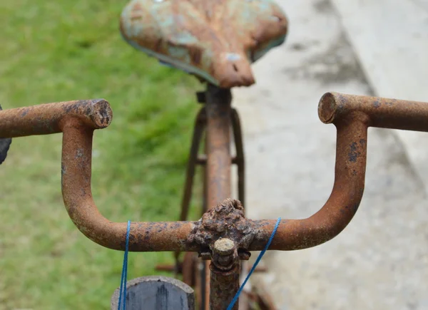 Arrugginito su vecchia maniglia bicicletta — Foto Stock