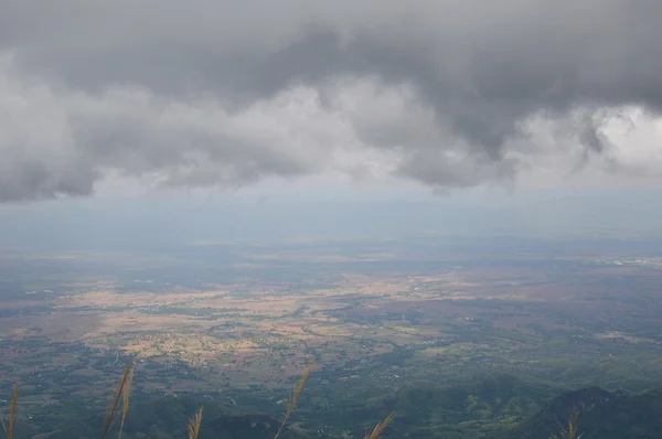 Montagna Phu Thap Boek è il nome del villaggio di Hmong in Thailandia — Foto Stock