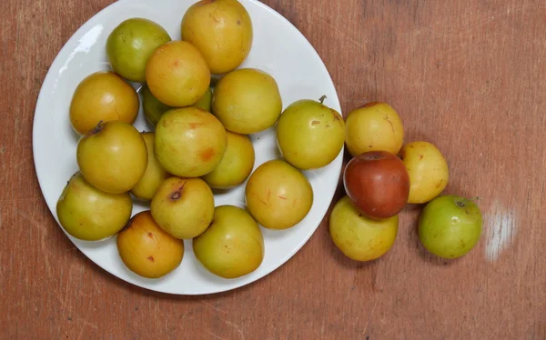 Jujube chino en el plato — Foto de Stock