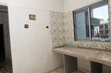 İnşaat halindeki bir binada inşaat halindeki bir daire.