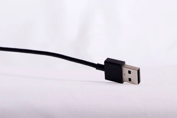 Een Usb Kabel Voor Mobiel Opladen — Stockfoto