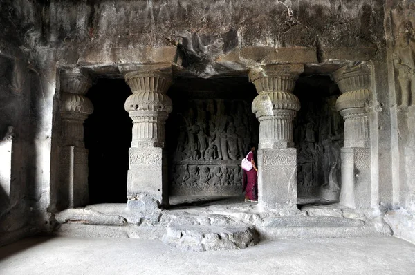 位于印度马哈拉施特拉邦奥朗加巴德的名为Ellora洞穴的旅游胜地 — 图库照片