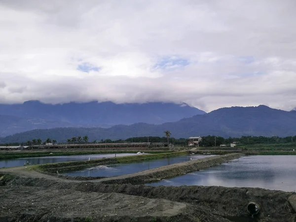 Piscine Face Montagne Est Bleue — Photo