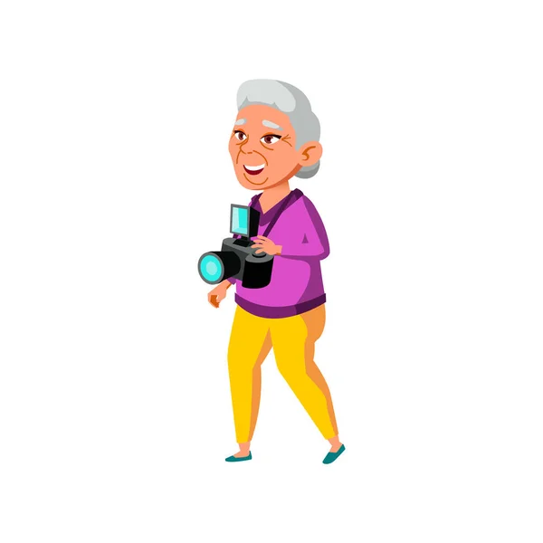 Ηλικιωμένη Κυρία Πόδια Εκδρομή Φωτογραφία Κάμερα Κινουμένων Σχεδίων Διάνυσμα Ηλικιωμένη — Διανυσματικό Αρχείο
