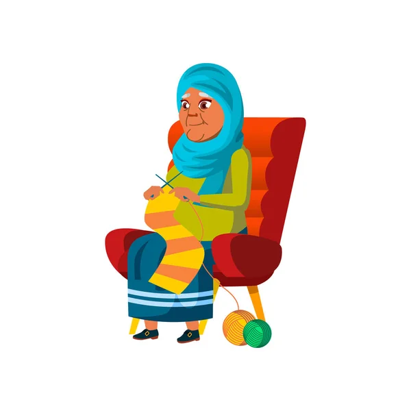 Wanita Tua Muslim Merajut Syal Ruang Tamu Vektor Kartun Wanita - Stok Vektor