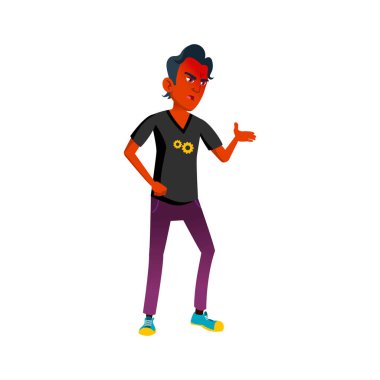 kızgın Hintli adam ofisteki iş arkadaşına bağırıyor.