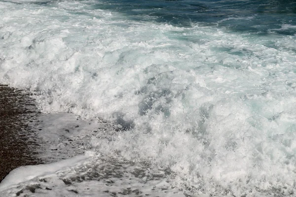 Niebieskie fale sea plaża — Zdjęcie stockowe