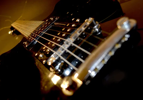 Elektro gitar kaka rock müzik