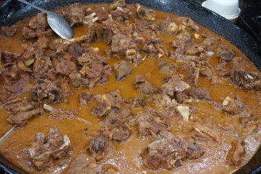 Timisoara 'daki Advent sırasında Noel pazarında çeşitli, geleneksel gastronomik özellikler