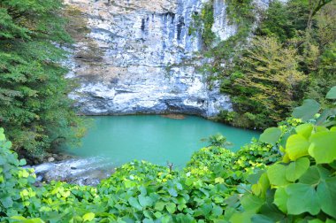 Abhazya'da Mavi Göl