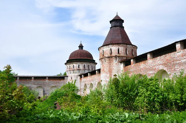 Mury i wieże Borys i Gleb klasztor — Zdjęcie stockowe