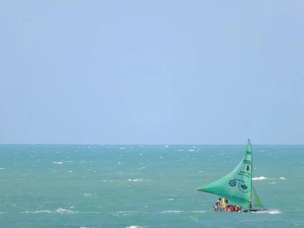Geleneksel balıkçı teknesi Canoa Quebrada Céra Kuzeydoğu Brezilya