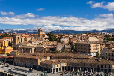 İspanya 'nın ortaçağ şehri Segovia' dan görüntüler