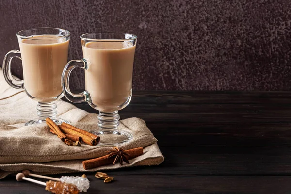 Two glasses of hot Indian masala tea — Stockfoto
