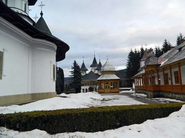 루마니아의 므트에 하스트 수도원 — 스톡 사진