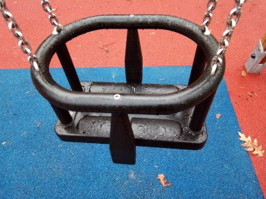 Parkta salıncak - çocuklar