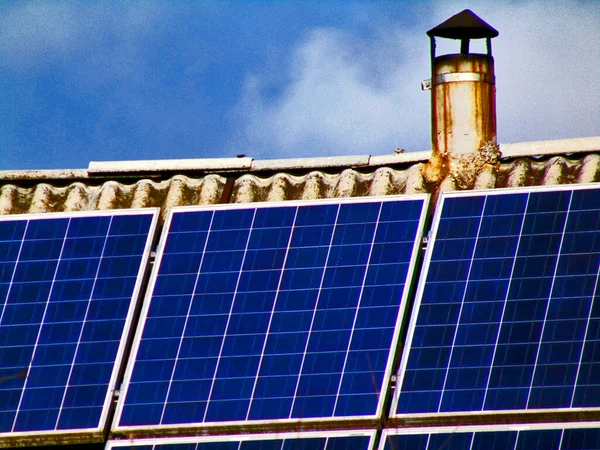 Paneles Solares Techo Casa — Foto de Stock