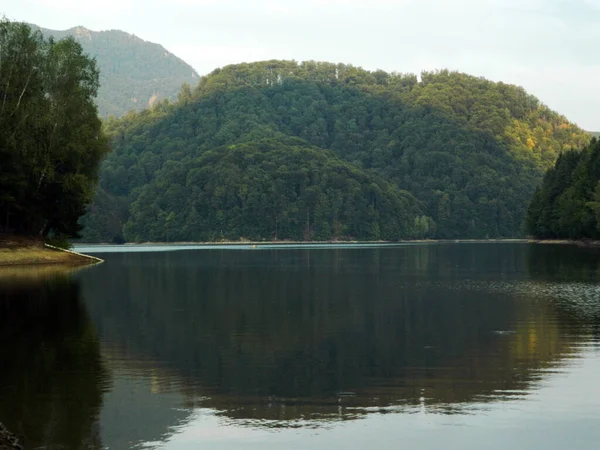 Maramures ilçesindeki Firiza Gölü