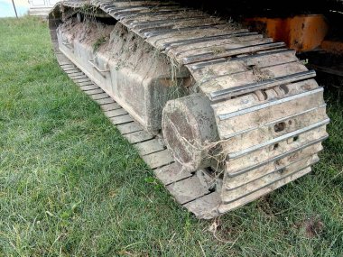 bir kazıcının izleri